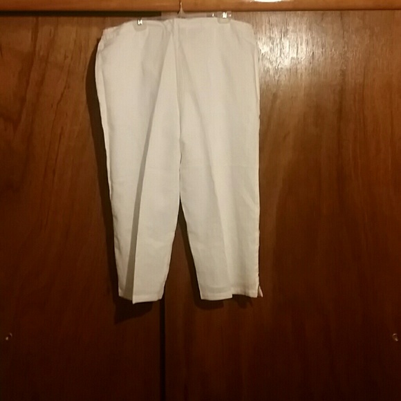 NWT White Linen Pants Suit (cropped pants) - Picture 3 of 4