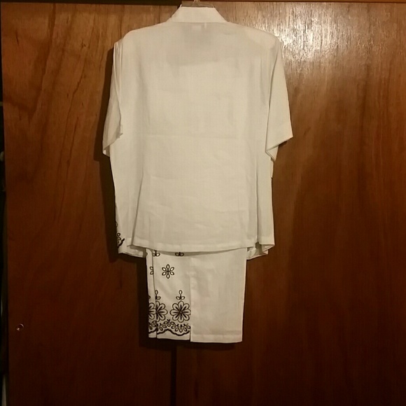 NWT White Linen Pants Suit (cropped pants) - Picture 4 of 4