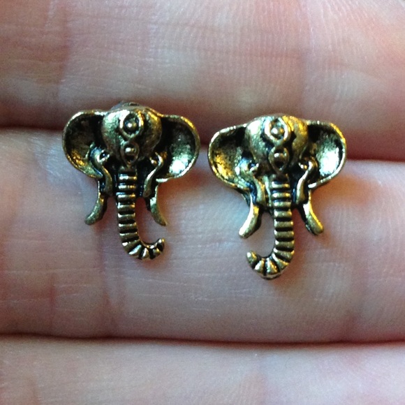 Elephant Earrings - Picture 3 of 4