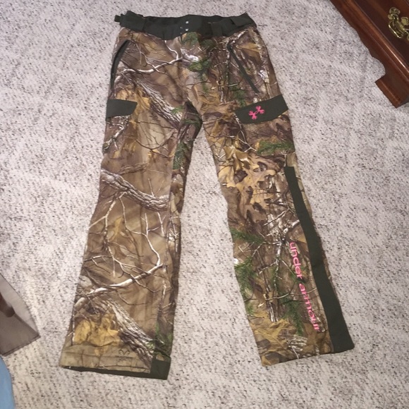 Under armour camo pants
