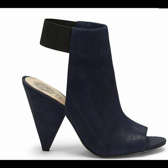 Vince Camuto Sandals
