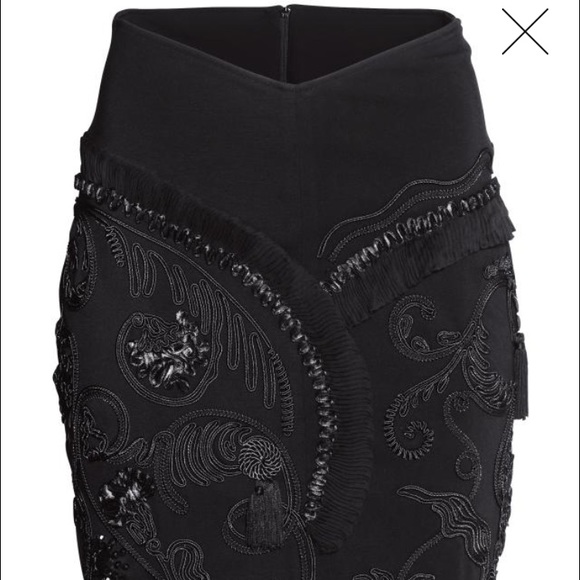 Looking for this HM SKIRT - Picture 2 of 2