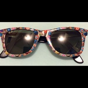 🔥LOWER PRICE🔥 Ray Bans Wayfarer - Special Print