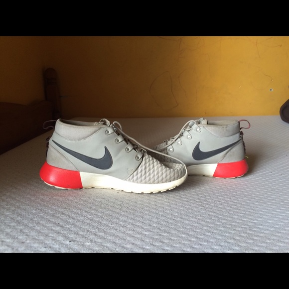 **sold** - Picture 2 of 4