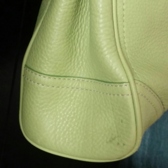 🌟✨SOLD✨🌟COACH F10688 LIGHT LIME GREEN BAG - Picture 4 of 4