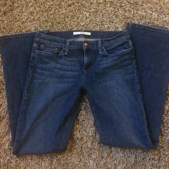 ⬇️Joe's jeans 👀