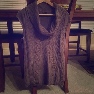 BROWN SWEATER!!