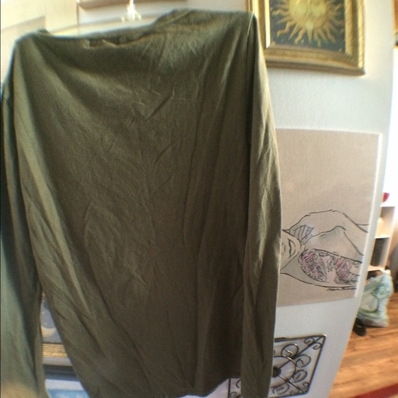 Army green wet seal long sleeve - Picture 2 of 2