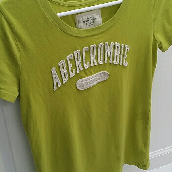 Women's Abercrombie & Fitch t shirt