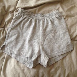 🚫SOLD🚫gray soffe shorts