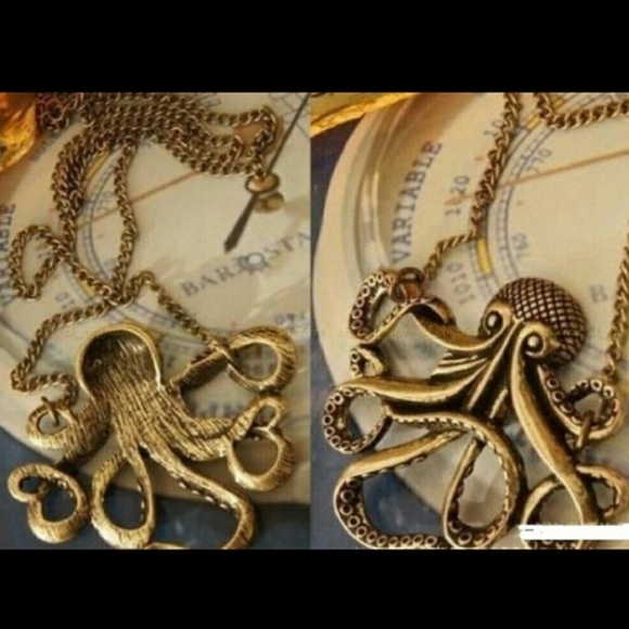 Cute Antique kraken octopus slip over necklace - Picture 3 of 3