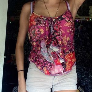 cute flower/geometrical pattern tank!