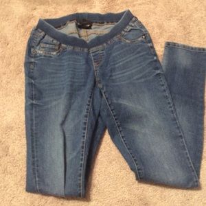 Maternity skinny jeans
