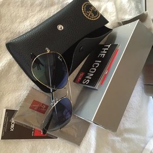 NIB Ray-Ban Aviators. Silver/Aqua 55 mm.