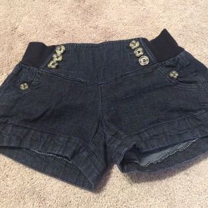Maternity shorts