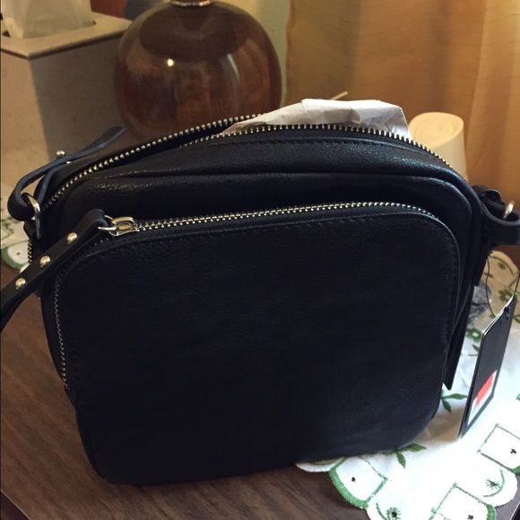 Two-piece Black cross body handbag