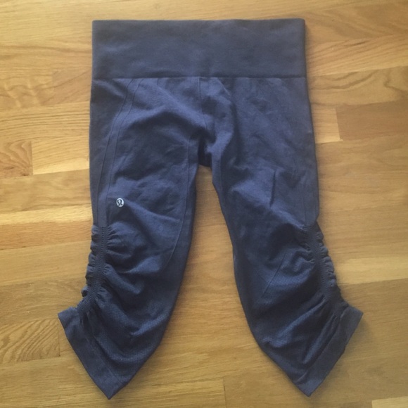 Lululemon In The Flow Crop