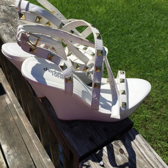 Shoes - Picture 3 of 3