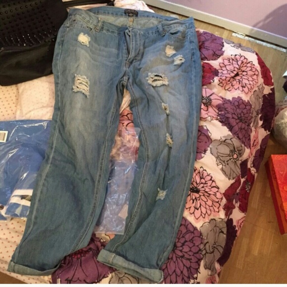 Nwt high waisted boyfriend jeans