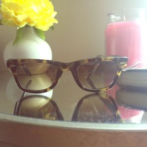 RAYBAN Style # RB2140 in tortoise shell