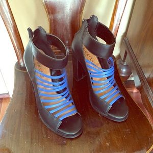 Nasty gal/ Shoe cult super cute shoes 6.5 m