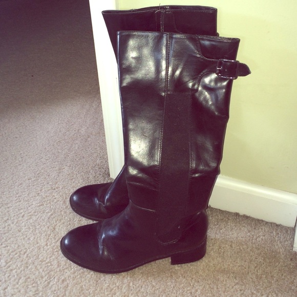 Black riding boots