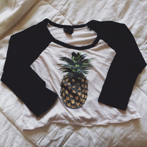 3/4 sleeve pineapple top