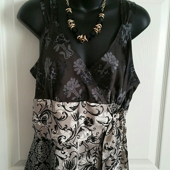 B and silver  silk blouse by Bandolino