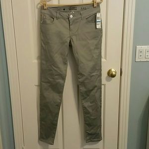 Silver Celebrity Pink Pants NWT!