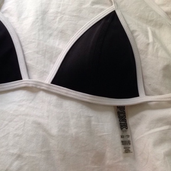 ❌SOLD❌Victoria's Secret Pink triangle top - Picture 2 of 2