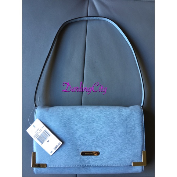 Michael Kors Beverly Oversized Clutch Leather Bag - Picture 2 of 4