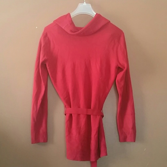 Red-hot Sweater - Picture 4 of 4