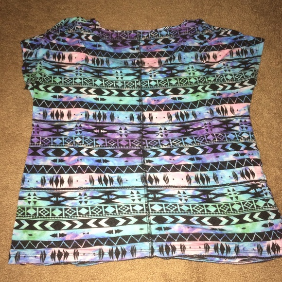 colorful Aztec top - Picture 2 of 3