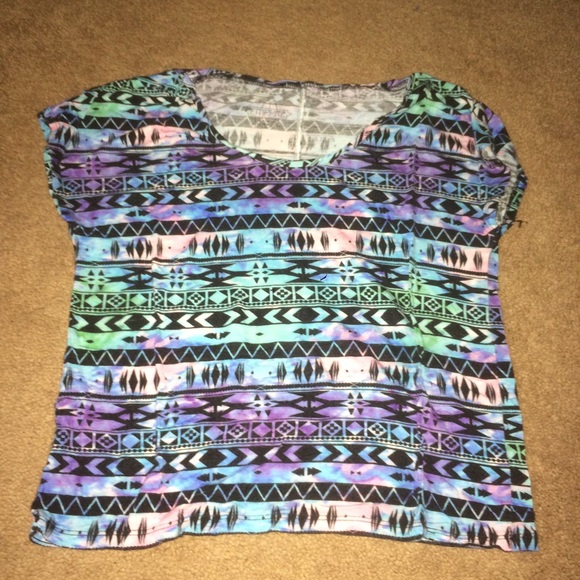 colorful Aztec top - Picture 3 of 3