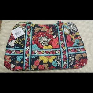 NWT Vera Bradley squared away in Happy Snails