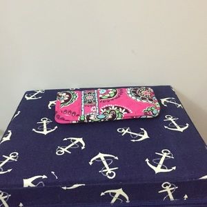 🎄DECEMBER SALE🎄 Pink Sunglasses Case