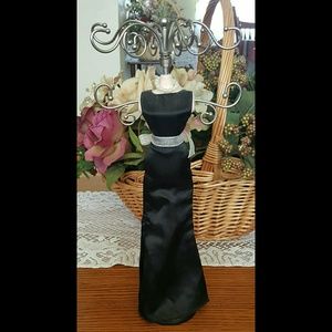 Black Gown Jewelery Holder