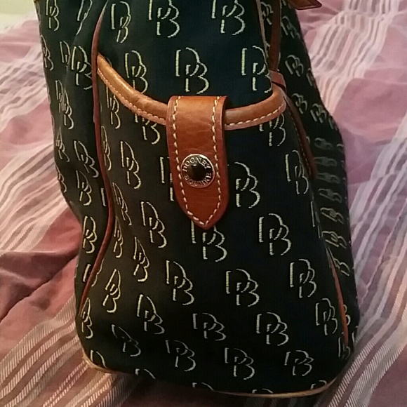 Dooney & Burke handbag - Picture 4 of 4