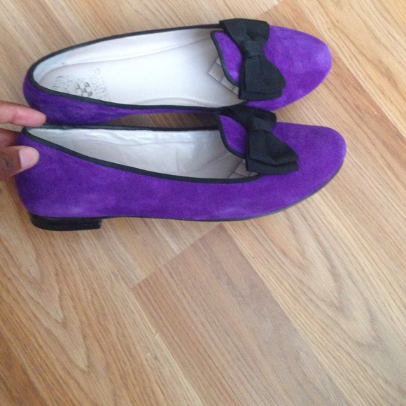 Vince Camuto - Picture 3 of 4