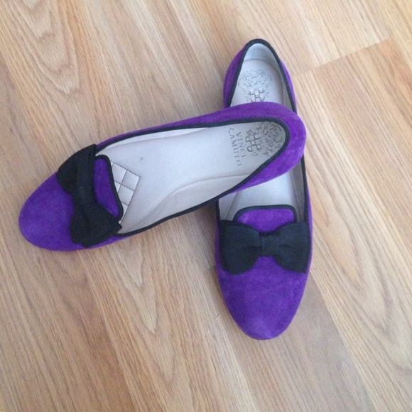 Vince Camuto - Picture 4 of 4