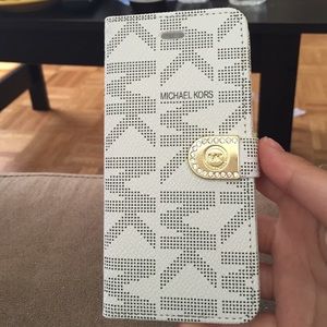 Michael kors iPhone 6 wallet case
