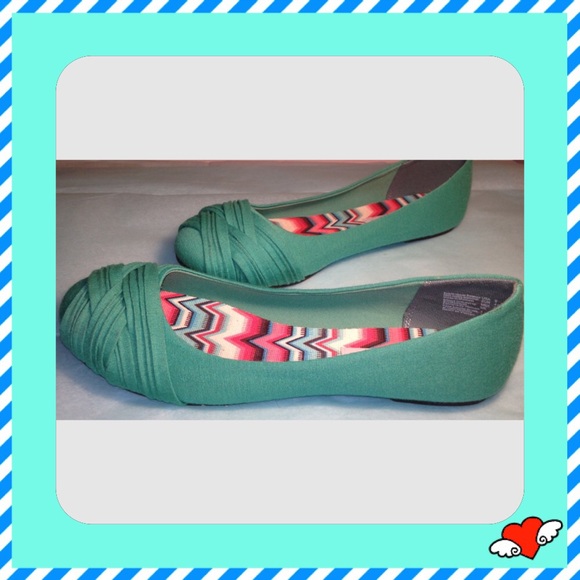 American Eagle Teal Flats