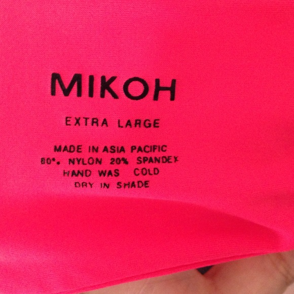 ⭕️TRADED⭕️NWOT Mikoh Waimea Top - Picture 3 of 3