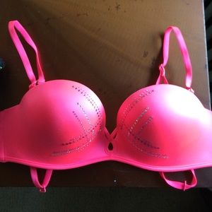 Multi way bombshell bra