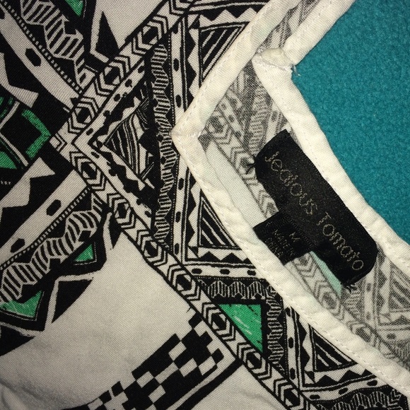 ✨new✨Aztec printed tank - Picture 3 of 4