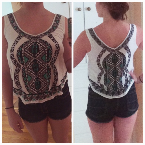 ✨new✨Aztec printed tank - Picture 4 of 4