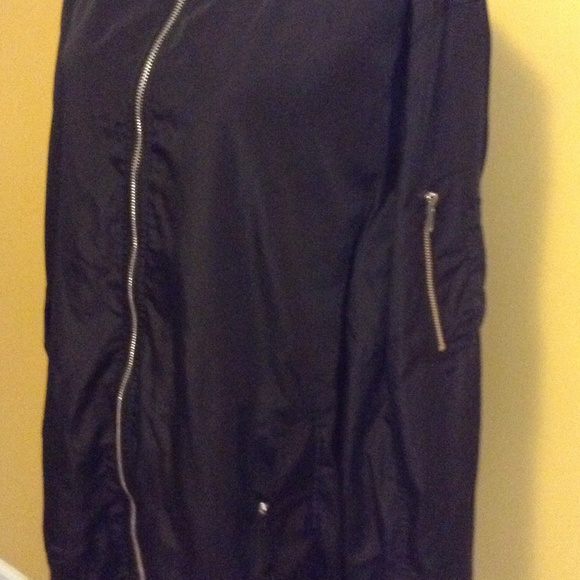 SOLD,,, bomber jacket. NWOT sz.Lg. Black SOLD - Picture 2 of 3