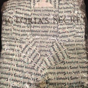 🚫 SOLD 🚫 VS Pajamas