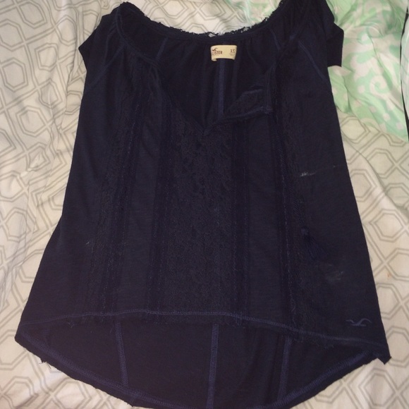Hollister top