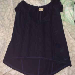 Hollister top